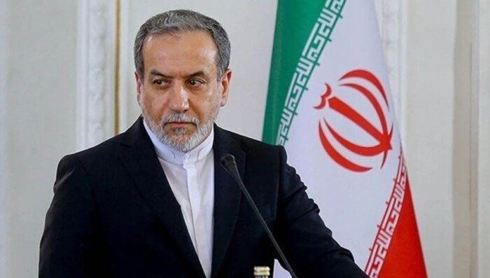 عراقجي: بحثنا إنشاء ممر جديد وإزالة الألغام والإدارة المستقبلية لمضيق هرمز