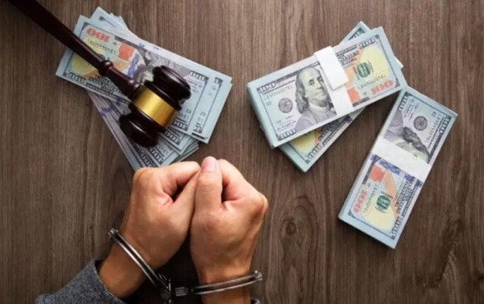 ضبط عنصرين جنائيين غسلا 35 مليون جنيه من حصيلة الاتجار بالأسلحة