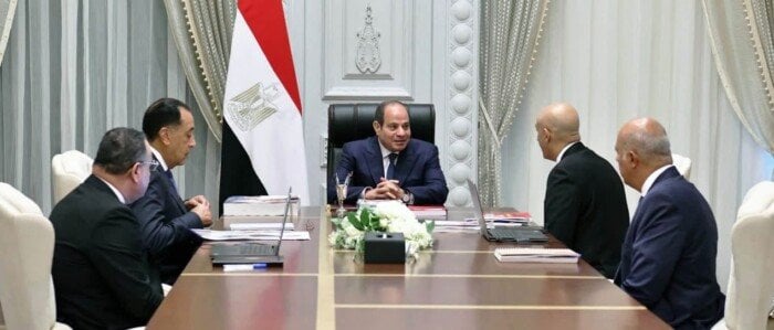 الرئيس السيسي يوجه بتكثيف معارض بيع المستلزمات الدراسية بأسعار مناسبة