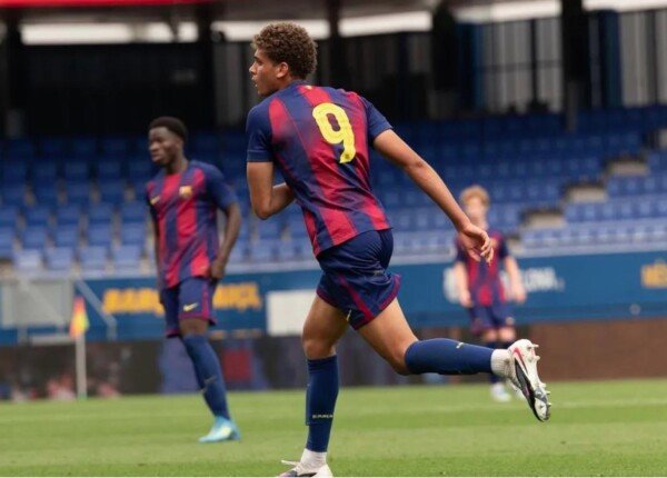 الأهلي ضد برشلونة.. هل يشارك حمزة عبد الكريم في كأس خوان جامبر؟