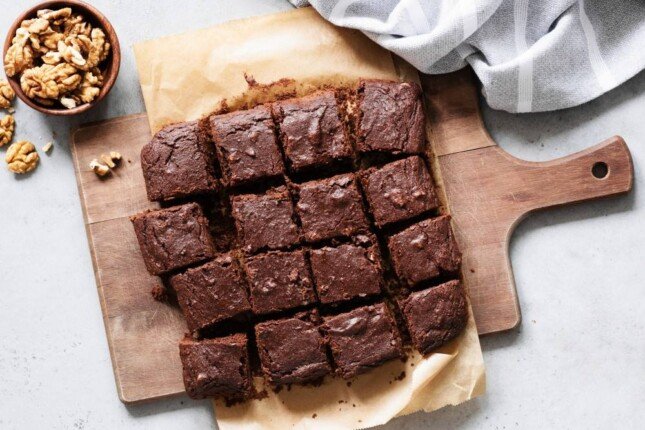بخطوات بسيطة.. طريقة عمل البراوينز كيك في المنزل