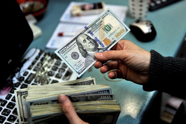 سعر الدولار بمنتصف تعاملات اليوم الأربعاء 19 أغسطس 2026 «آخر تحديث»