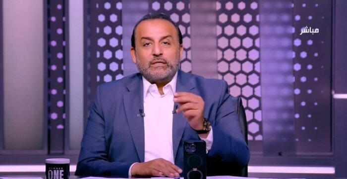 مصطفى بكري يعزي النائب محمد شبانة في وفاة والدته