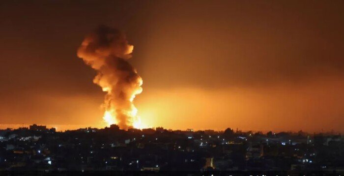 الدفاع المدني في غزة: أكثر من 10 غارات إسرائيلية استهدفت أنحاء القطاع منذ الصباح