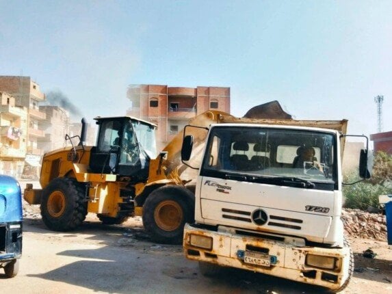 بيئة آمنة ومظهر حضاري.. .حملات مكثفة للنظافة ورفع المخلفات بمراكز المنيا