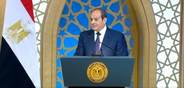تنفيذًا لتوجيهات الرئيس السيسي.. حملات مرورية موسعة لتحقيق الانضباط ورصد المخالفات في الشوارع