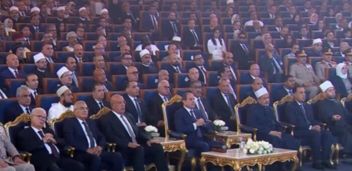 الرئيس السيسي: لا أقلق على مصر من التحديات الخارجية طالما يوجد إدراك ووعي شعبي