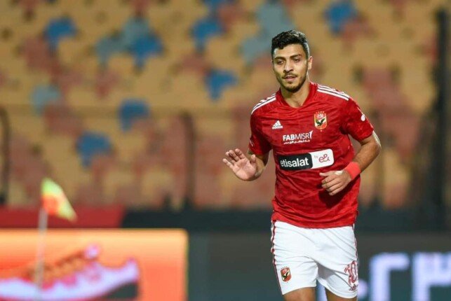محمد شريف يطير إلى العراق تمهيدًا للانضمام لصفوف الزوراء
