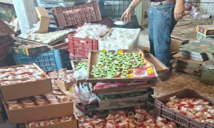 ضبط مصنعين غير مرخّصين لحلوى المولد بالفيوم