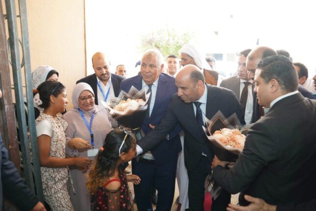 وزير العمل يزور مقر «مديرية مطروح» ويعقد اجتماعًا مع العاملين لتحفيزهم على تطوير الخدمات