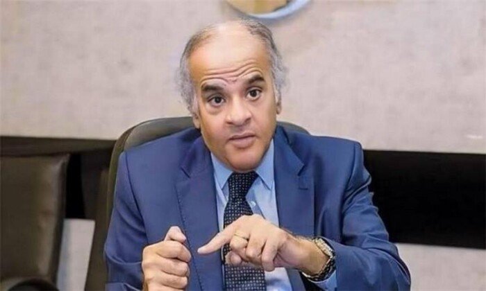 ممدوح عباس في رسالة غامضة: «عصابة نزلوا على الزمالك بالباراشوت»