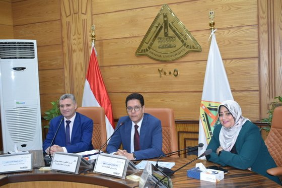 رئيس جامعة بنها: الاستثمار في العنصر البشري ركيزة أساسية للتميز الأكاديمي والتطوير المؤسسي