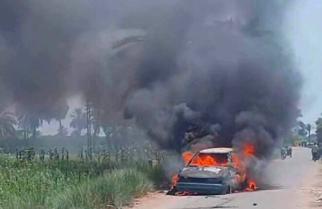 بسبب الطقس الحار.. النيران تلتهم سيارة ملاكي في سمسطا ببني سويف