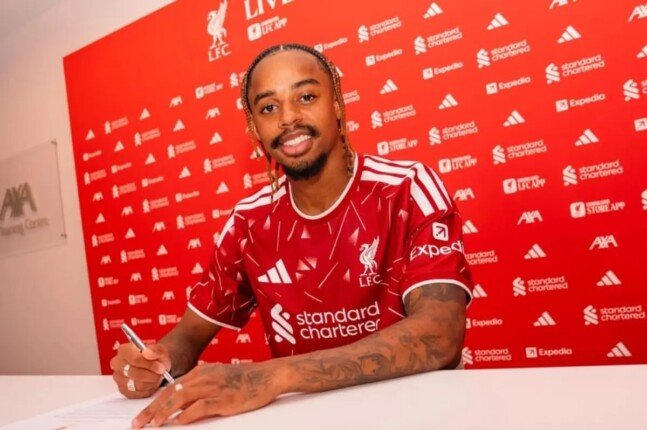ليفربول يعلن رسميًا التعاقد مع برادلي باركولا