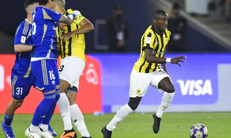 “بيلد”: ليفركوزن يتوصل لاتفاق مع موسى ديابي
