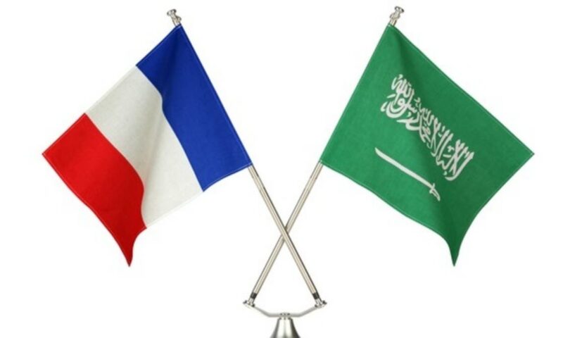 السعودية وفرنسا توقعان بياناً مشتركاً لتوفير خط ائتمان بـ 5 مليارات دولار