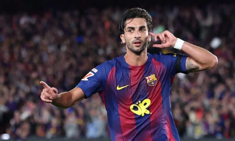 توريس يواصل ضغطه للانتقال إلى باريس