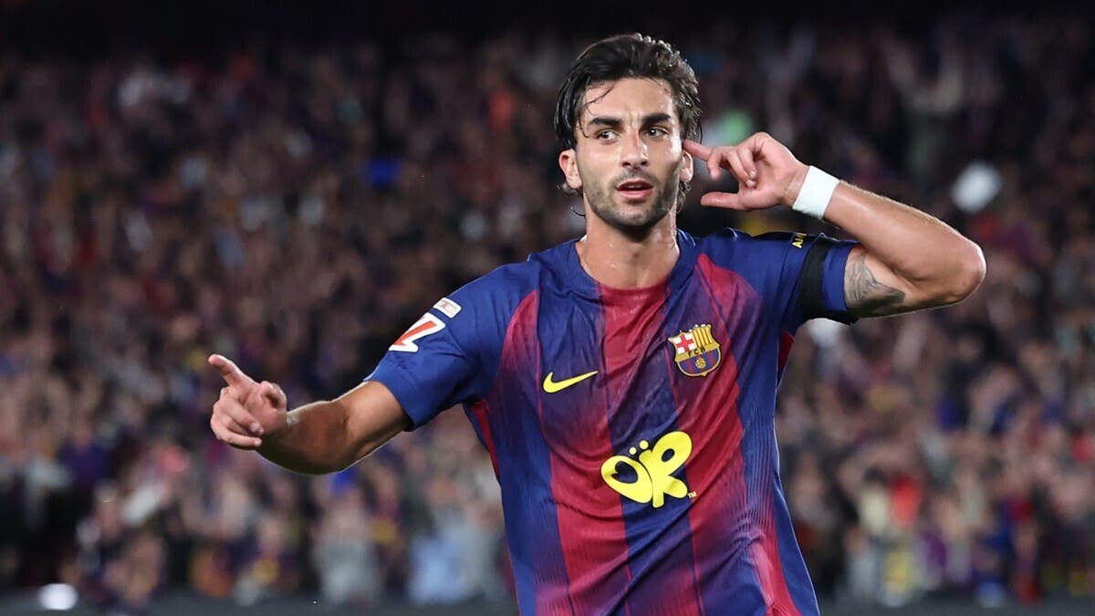 توريس يواصل ضغطه للانتقال إلى باريس