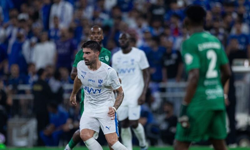 أمام الأهلي.. الهلال على بُعد خطوة من رقمه القياسي