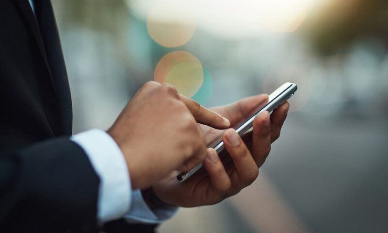 بعد أزمة “انفلات الخطوط”.. مصر تحيل شركات المحمول للنيابة