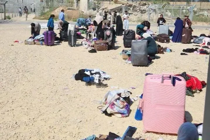 الأمم المتحدة توثق تعرض العائدين لغزة للضرب والتفتيش ومصادرة ممتلكاتهم