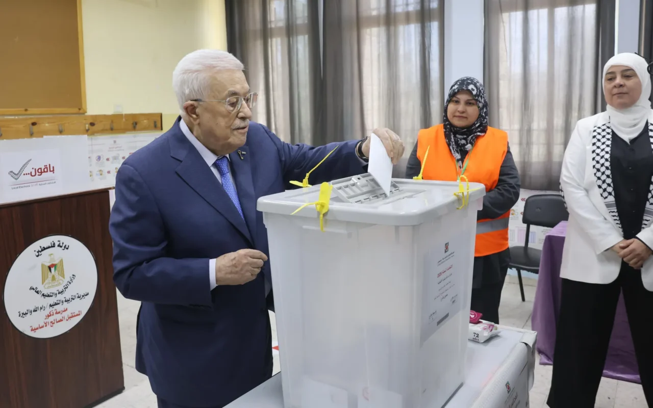 هل تُجرى الانتخابات الفلسطينية في موعدها وكيف تبدو خريطة المواقف منها؟