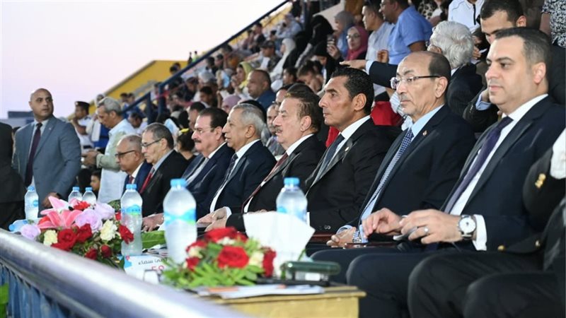 وزير الشباب ومحافظ بورسعيد يطلقان إشارة بدء أولمبياد الشركات