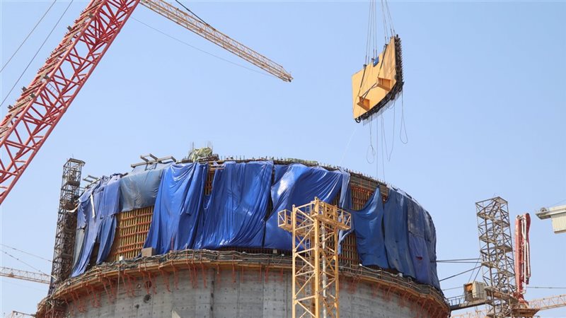 بدء تركيب المستوى الخامس لوعاء احتواء مفاعل الوحدة الأولى بمحطة الضبعة النووية