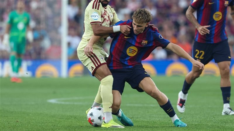 برشلونة يفوز على الأهلي 2-1 ويحقق لقب كأس خوان جامبر (صور)