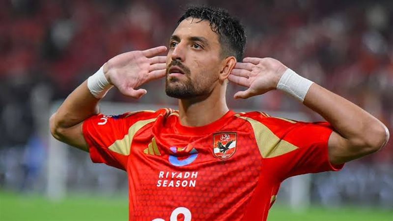طاهر محمد طاهر: تجديد عقدي مع الأهلي شرف كبير وأجيد اللعب في أكثر من مركز