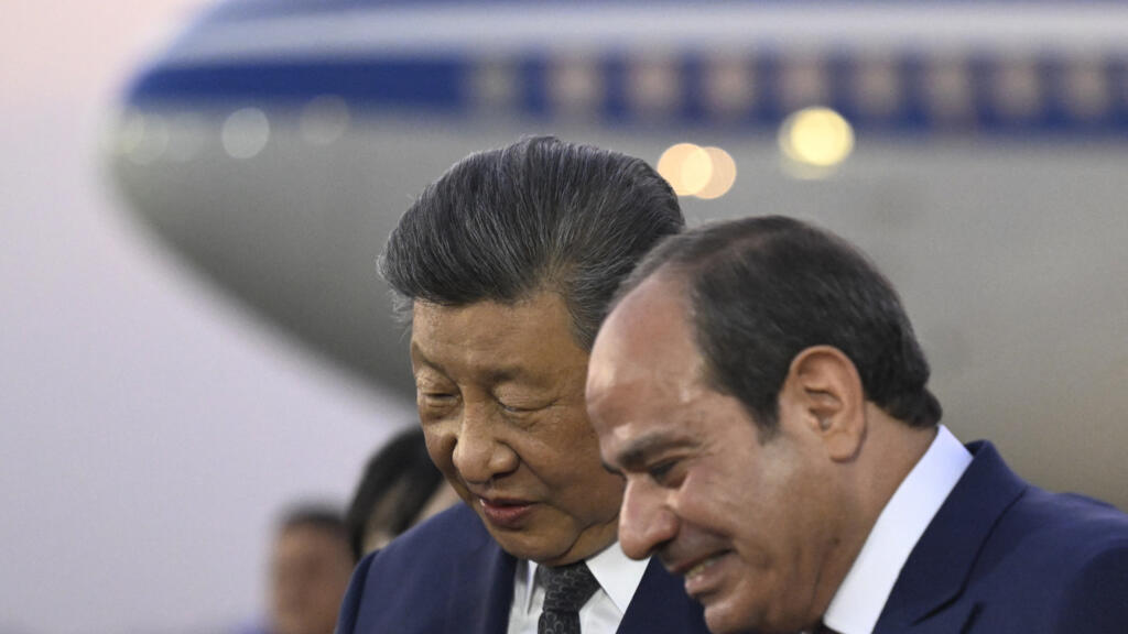 الرئيس الصيني يزور مصر لتعزيز الشراكة وسط التهديد الأمريكي بالعقوبات على شركاء إيران التجاريين
