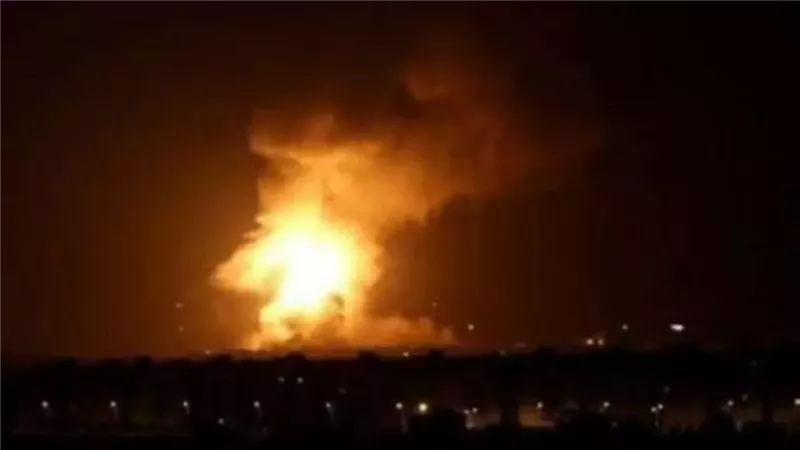 وكالة الأنباء الإيرانية: سماع دوي انفجار في جزيرة قشم قادم من جهة البحر⁣
