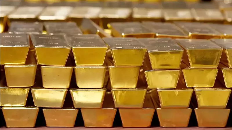 ارتفاع مفاجئ في سعر الذهب اليوم مع تراجع الدولار وترقب مسار الفائدة الأميركية
