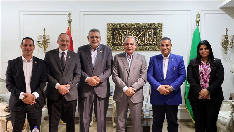 اللواء نبيل حسب الله يدعو رجال الأعمال لإنقاذ النادي الإسماعيلي وسداد ديونه