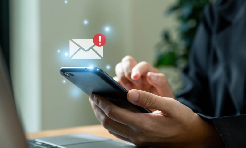مندوب الشحن الوهمي.. بكود “OTP” تُسرق حسابات العملاء