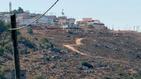 مسؤول فلسطيني لـ “سبوتنيك”: طرح إسرائيل وحدات استيطانية ضمن مشروع “إي 1” دعاية انتخابية