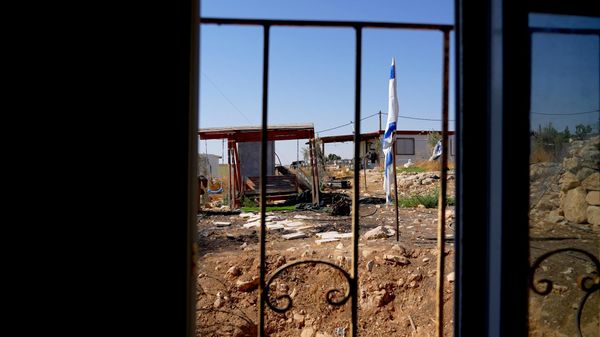 مسؤول فلسطيني لـ”سبوتنيك”: خطة إسرائيلية لإعادة هندسة الضفة وتحويلها إلى سجون مغلقة