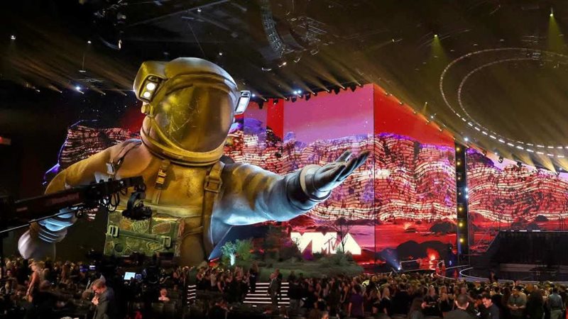 مادونا تتألق وتايلور سويفت تكرم دوللي بارتون، 7 لحظات مؤثرة في حفل MTV VMAs 2026