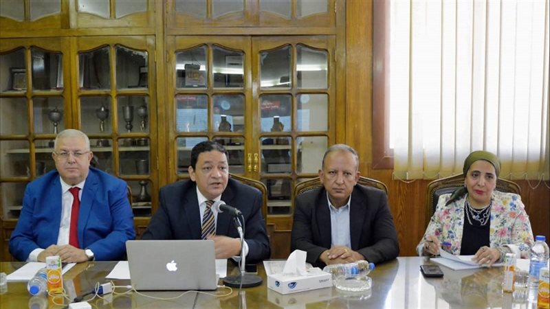 اعتماد نتيجة الدراسات العليا والموافقة على لائحة برنامج ماجيستير تسجيل الأدوية المهني ببيطري القاهرة