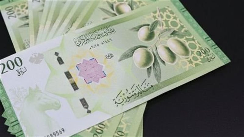 الدولار يسجل 131.80 ليرة للشراء في مصرف سوريا المركزي اليوم