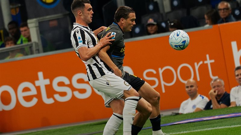 إنتر ميلان يفوز على أودينيزي 3/5 في مباراة مثيرة بالدوري الإيطالي