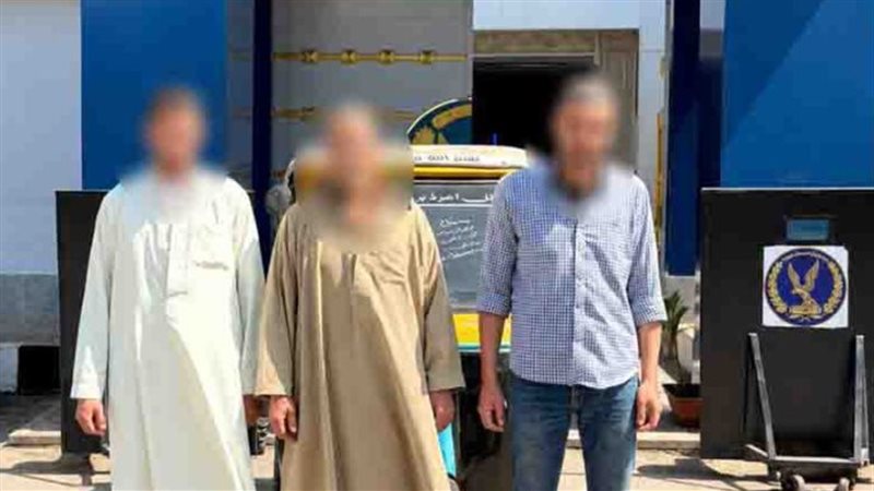ضبط جزار ومالك معلف بعد تداول فيديو لتوك توك يحمل لحوم ماشية مذبوحة بالشرقية