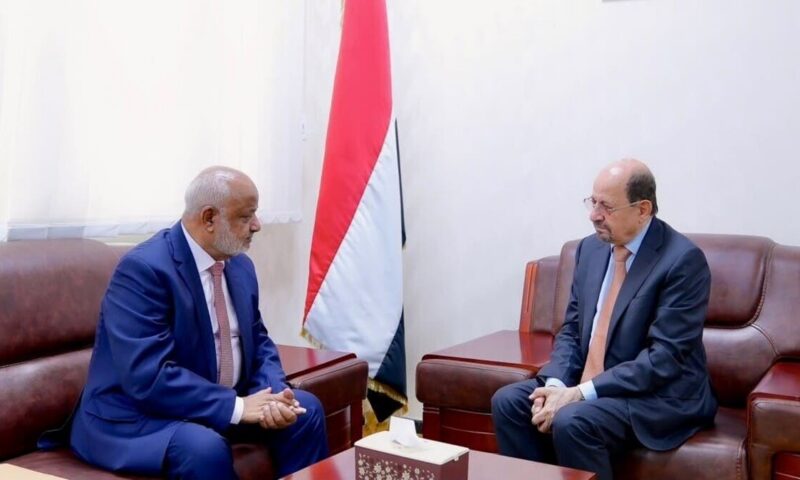 رئيس وزراء اليمن: معركة استعادة سلطة الدولة لا تنتهي بتغير خطوط التماس