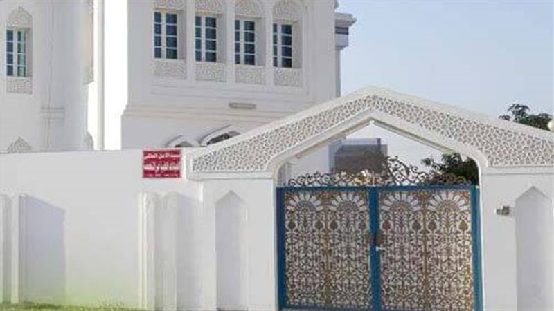 “اربطوه في الشجرة وصوروه”، مصحة البدرشين بدون ترخيص ومديرها مدمن سابق ويعالج النزلاء بالضرب