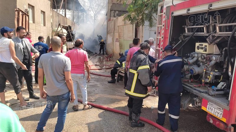 السيطرة على حريق داخل مصنع قطن بقرية سندسيس بالغربية