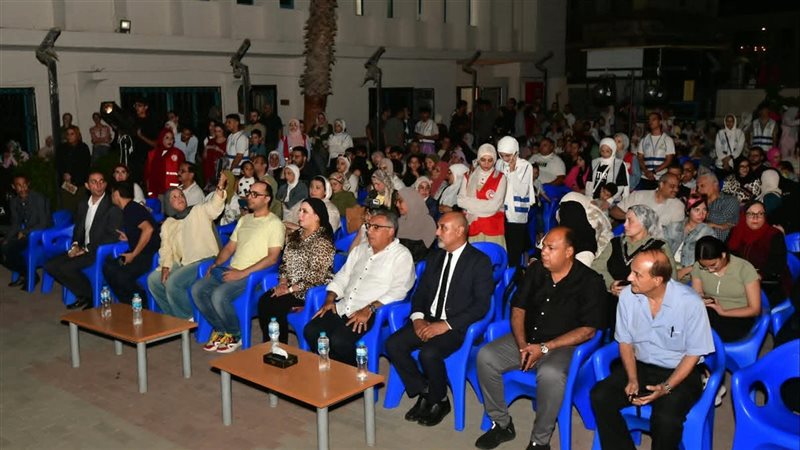 محافظ الدقهلية يشهد عرض «ضحكة ليلى.. والسبع غربان» بقصر ثقافة المنصورة