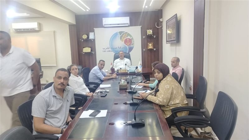 رئيس مياه القناة يوجه بتنفيذ حلول عاجلة لزيادة الضغوط بقرى أبو صوير
