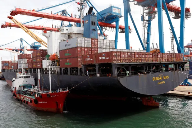 صادرات إندونيسيا ترتفع 6.05 % في يوليو وتسجل فائضاً تجارياً