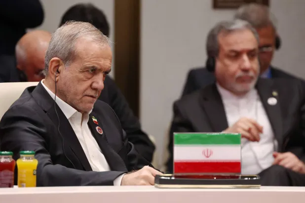 بزشكيان: إيران سترد بالمثل إذا التزمت أميركا بالاتفاق المؤقت