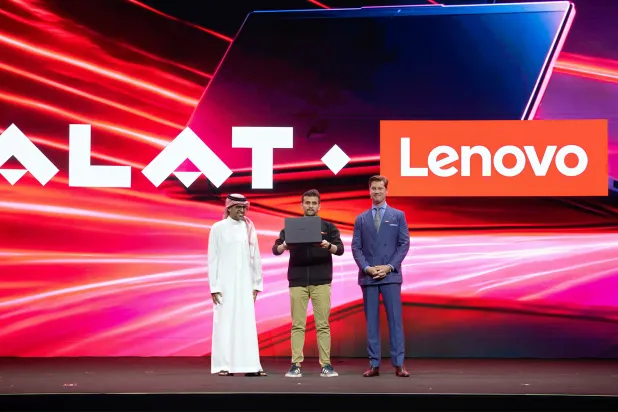 «لينوفو» تقترب من الإنتاج التجاري في السعودية… أكبر مصانعها خارج الصين